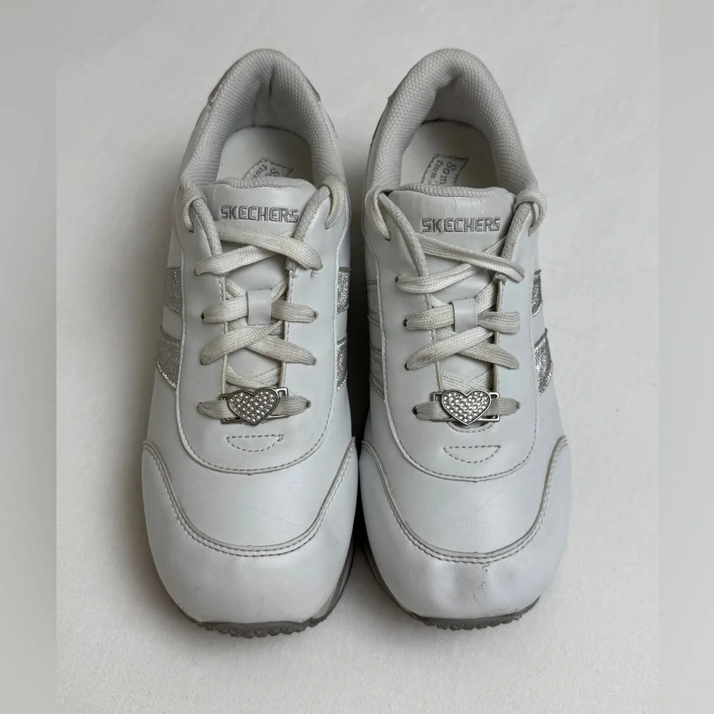 Vintage Y2K Platform Skechers Silver & White Heart Charms Size 9 Retro 90’s